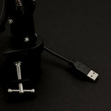 El cable USB que la alimenta
